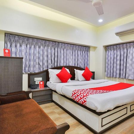Oyo 17117 Hotel Rainbow Vadodara Exterior photo